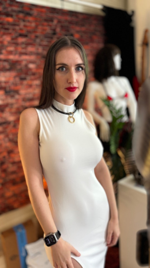 White Dress and Peek!