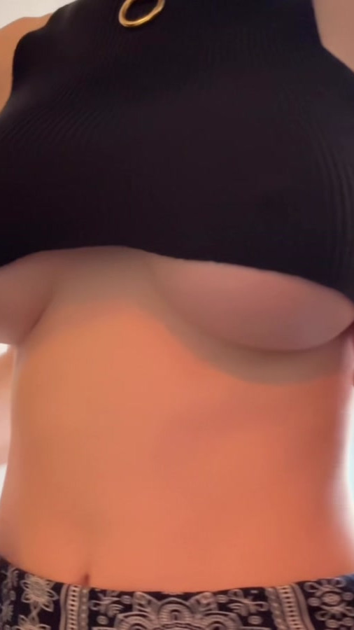 Does this count as a crop top?